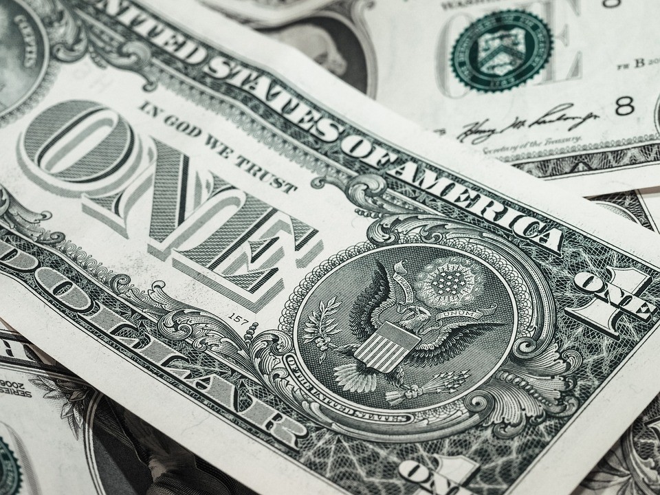 个人快速借款10000元：紧急资金在手，随时应对生活突发情况