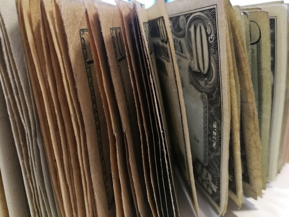 陆良急用钱空放：方便快捷的金融工具，解放您的资金压力
